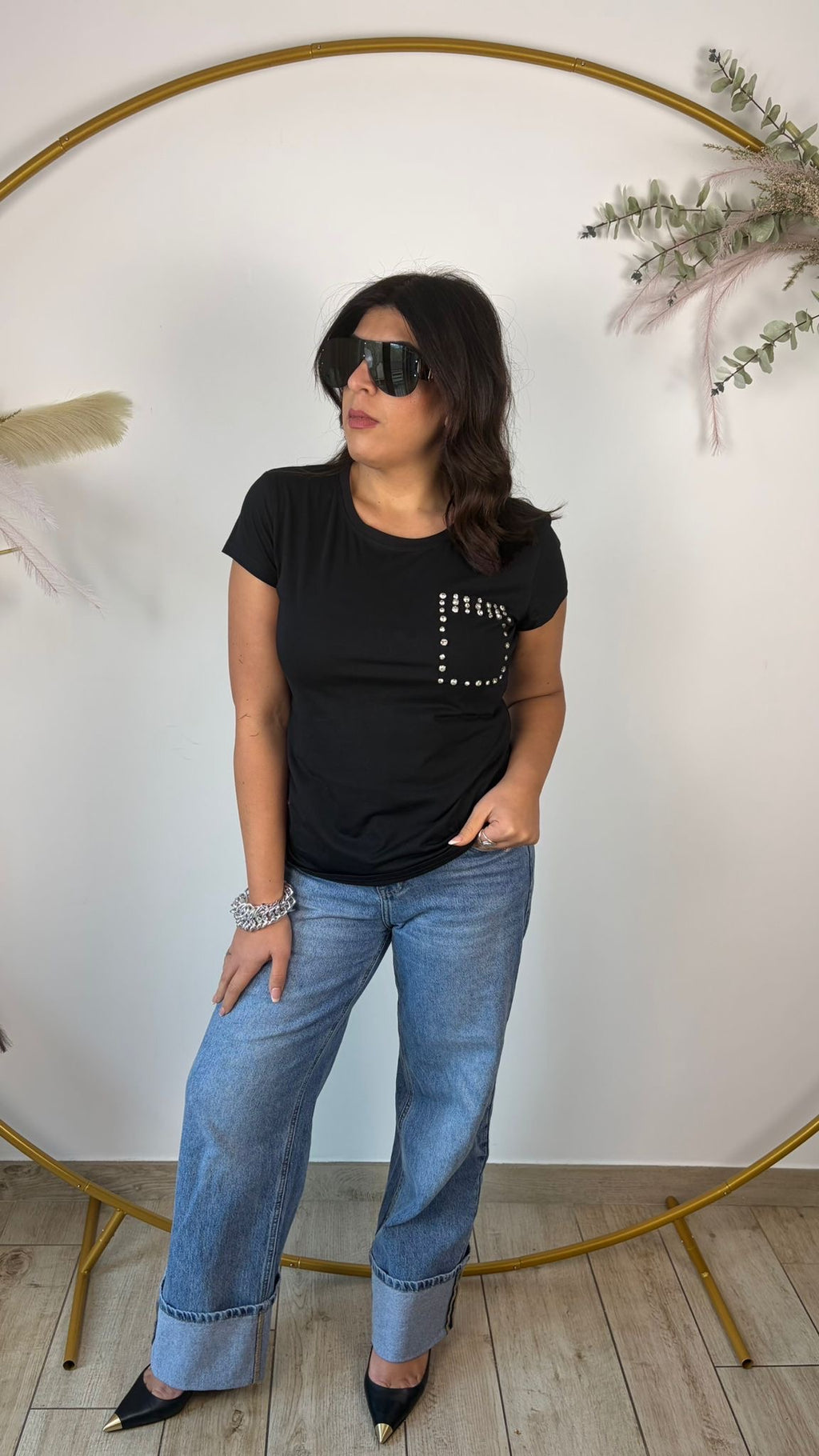 T-shirt B.